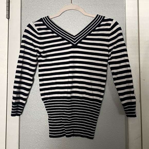 Y2k Guess Jeans Top - Picture 2 of 6